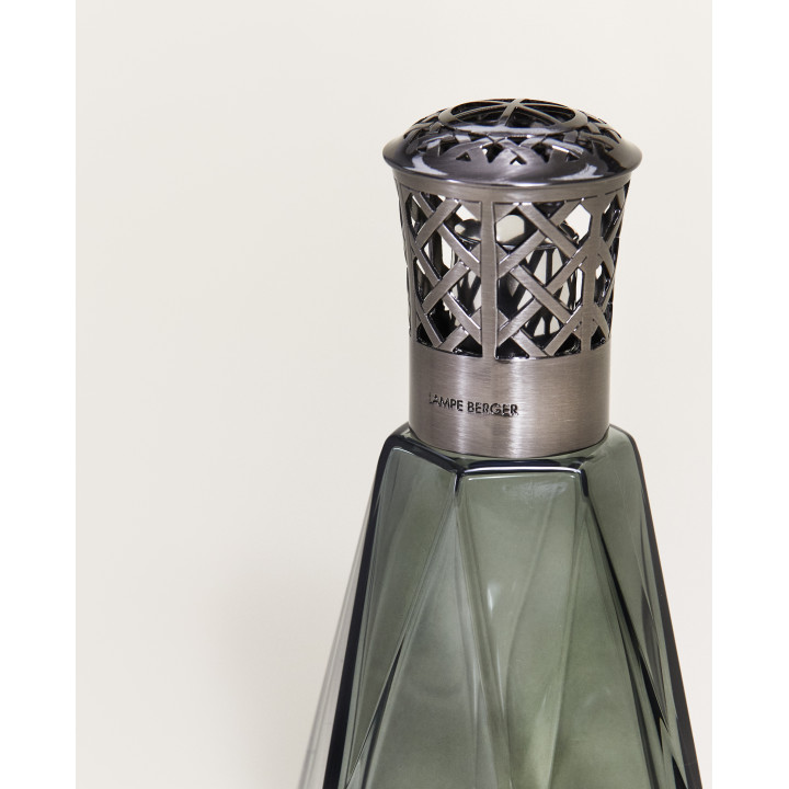 Piramida zielona antyk